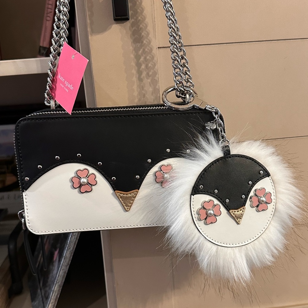 Kate Spade Black and White Women's Bag with snowy face and matching bad charm